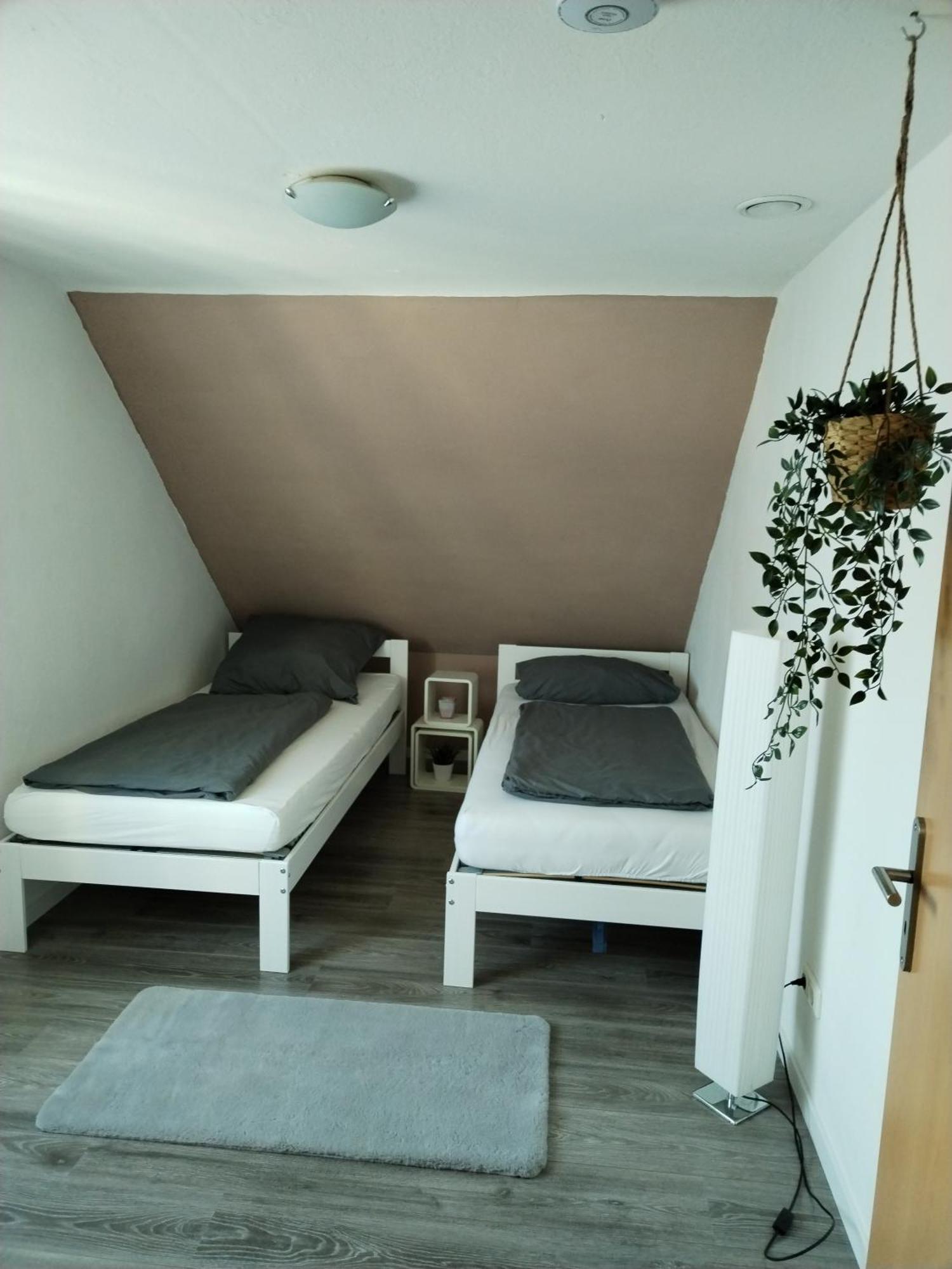 Gemuetliche 5Pers Ferienwohnung "Am Steinbach" Naehe Nuernberg Ruhig Und Gute Anbindung Burgthann Стая снимка